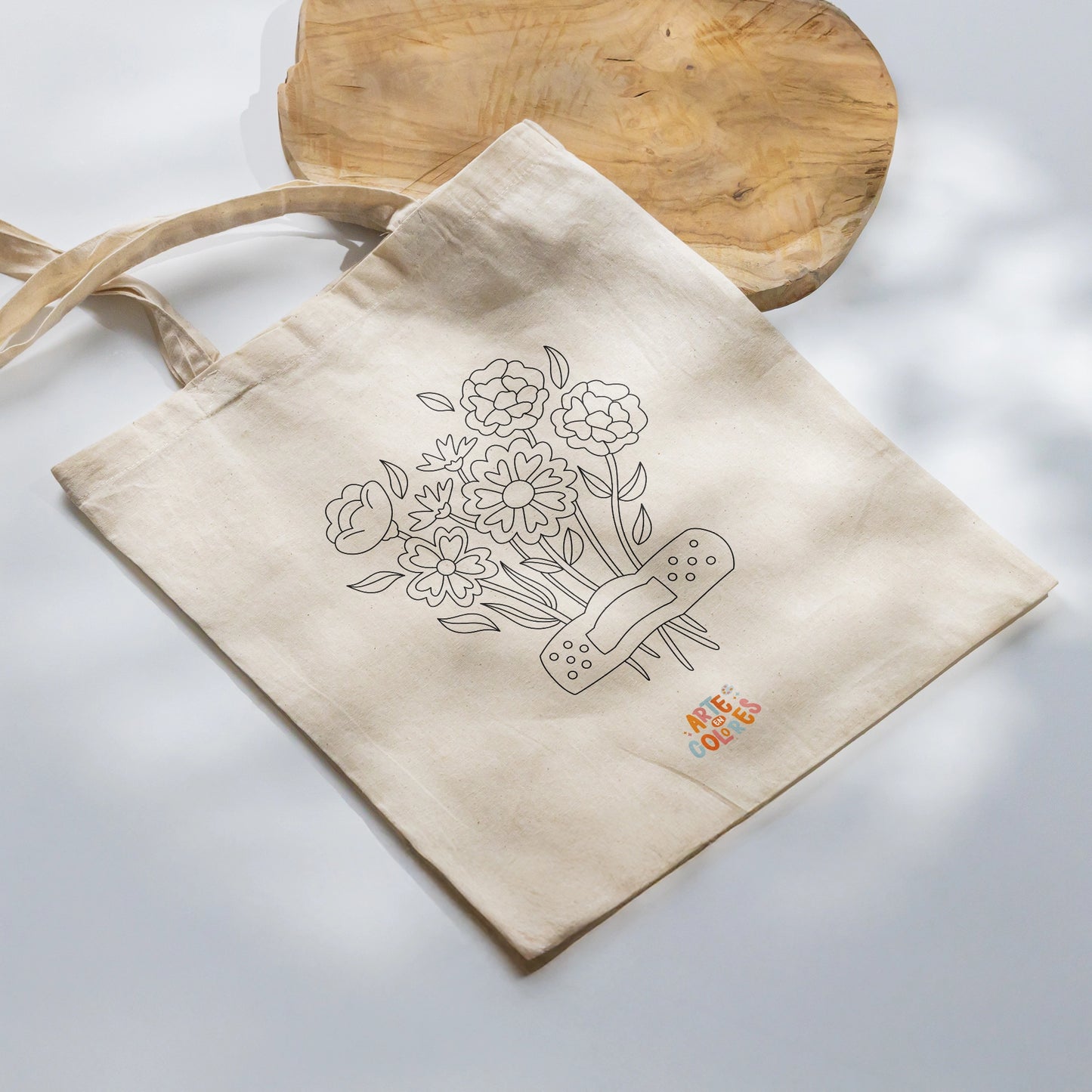 TOTE BAG COLOREABLE - DISEÑO FLORES + SET ACRÍLICOS MIYA DOBLE PUNTA 24 LÁPICES