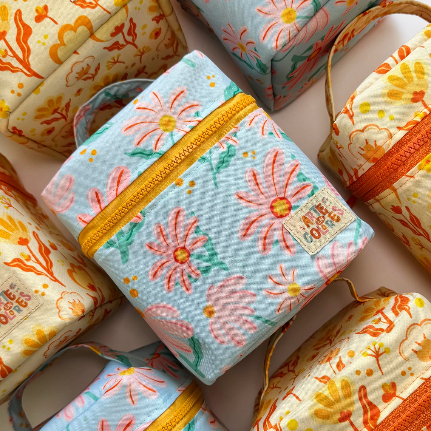 Estuche Naranjo Floral para Lápices